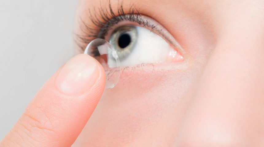 Controle na adaptação de lentes de contato gelatinosas
